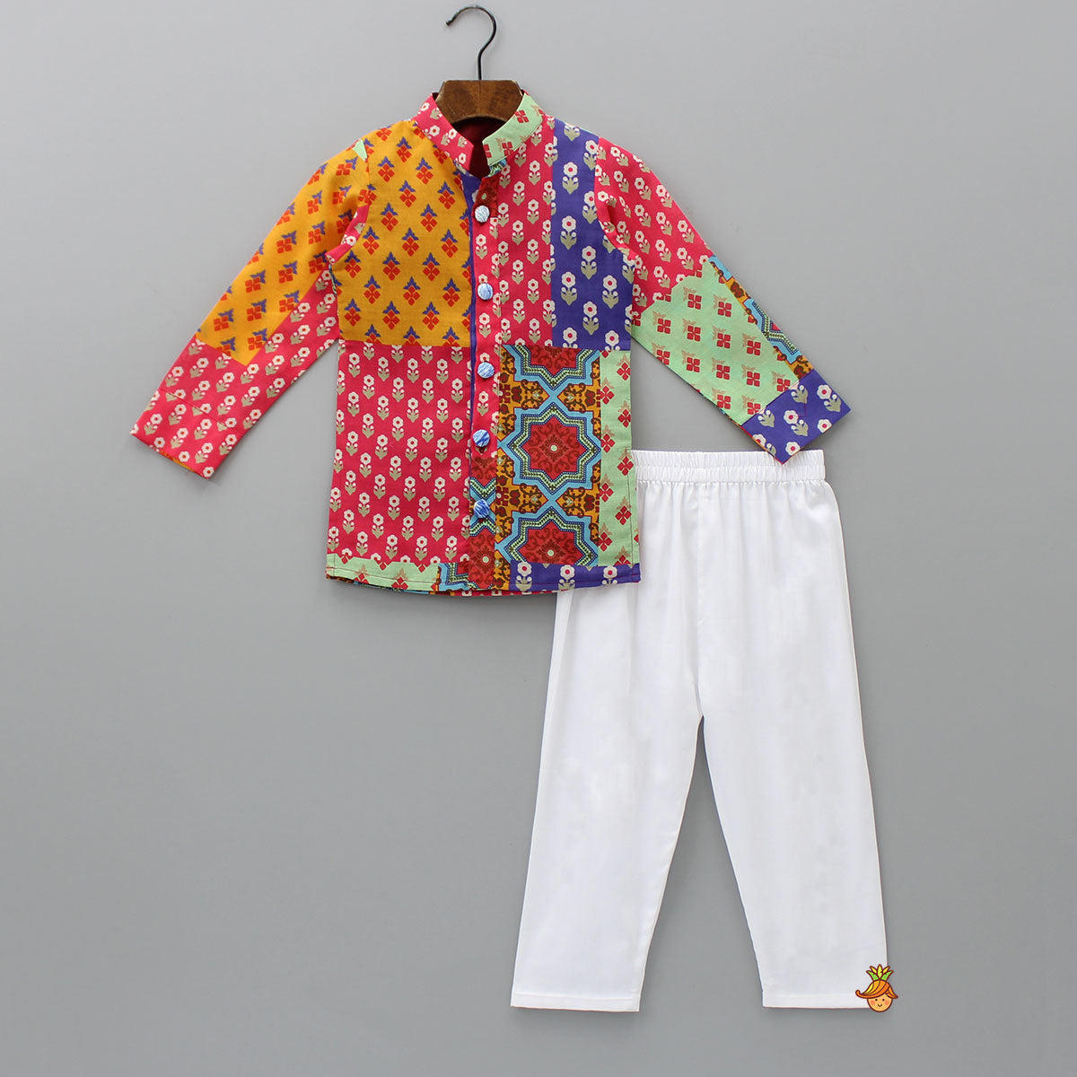 Pre Order: Ethnic Multicolour Printed Kurta With Pyjama
