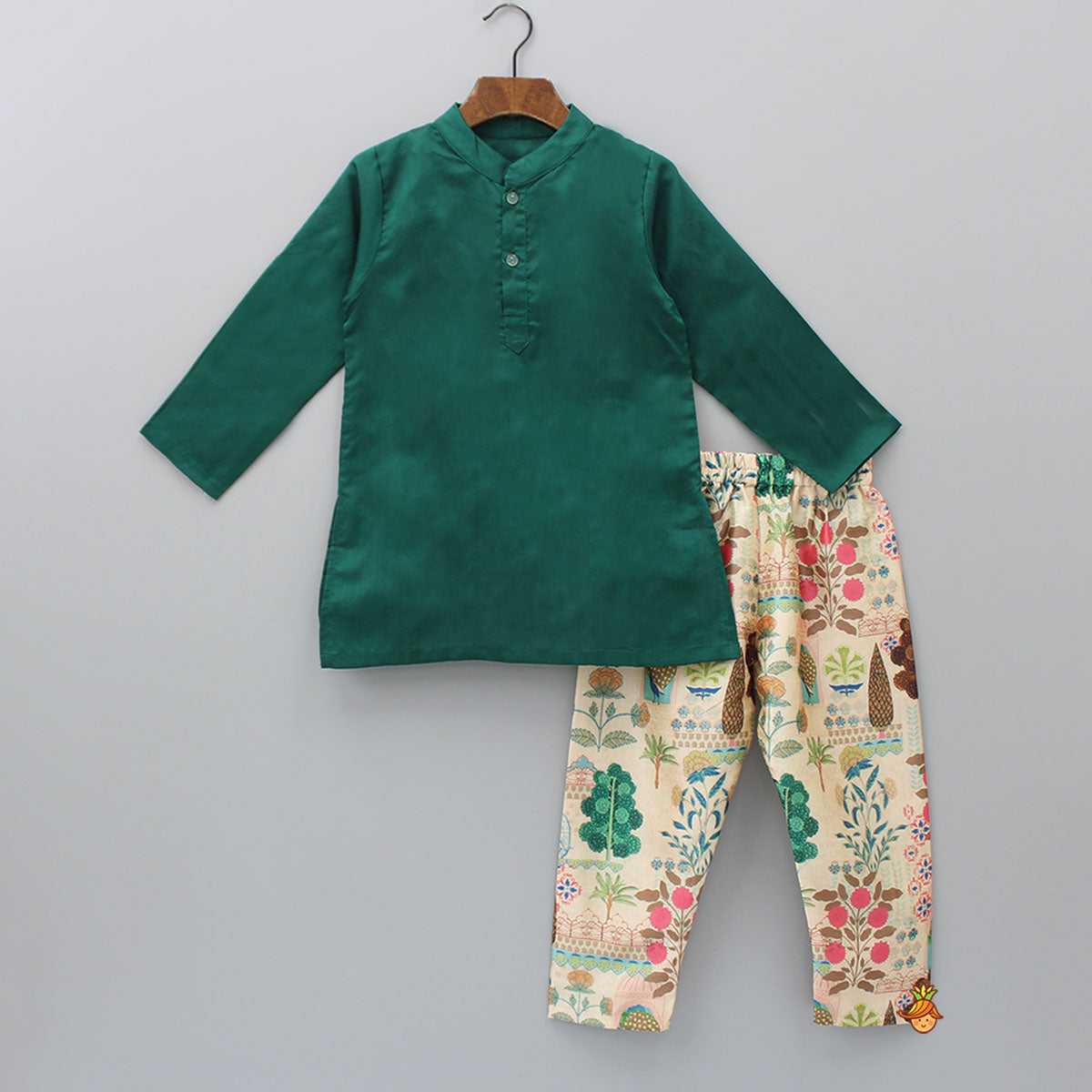 Green Kurta With Multicolour Printed Jacket And Pyjama