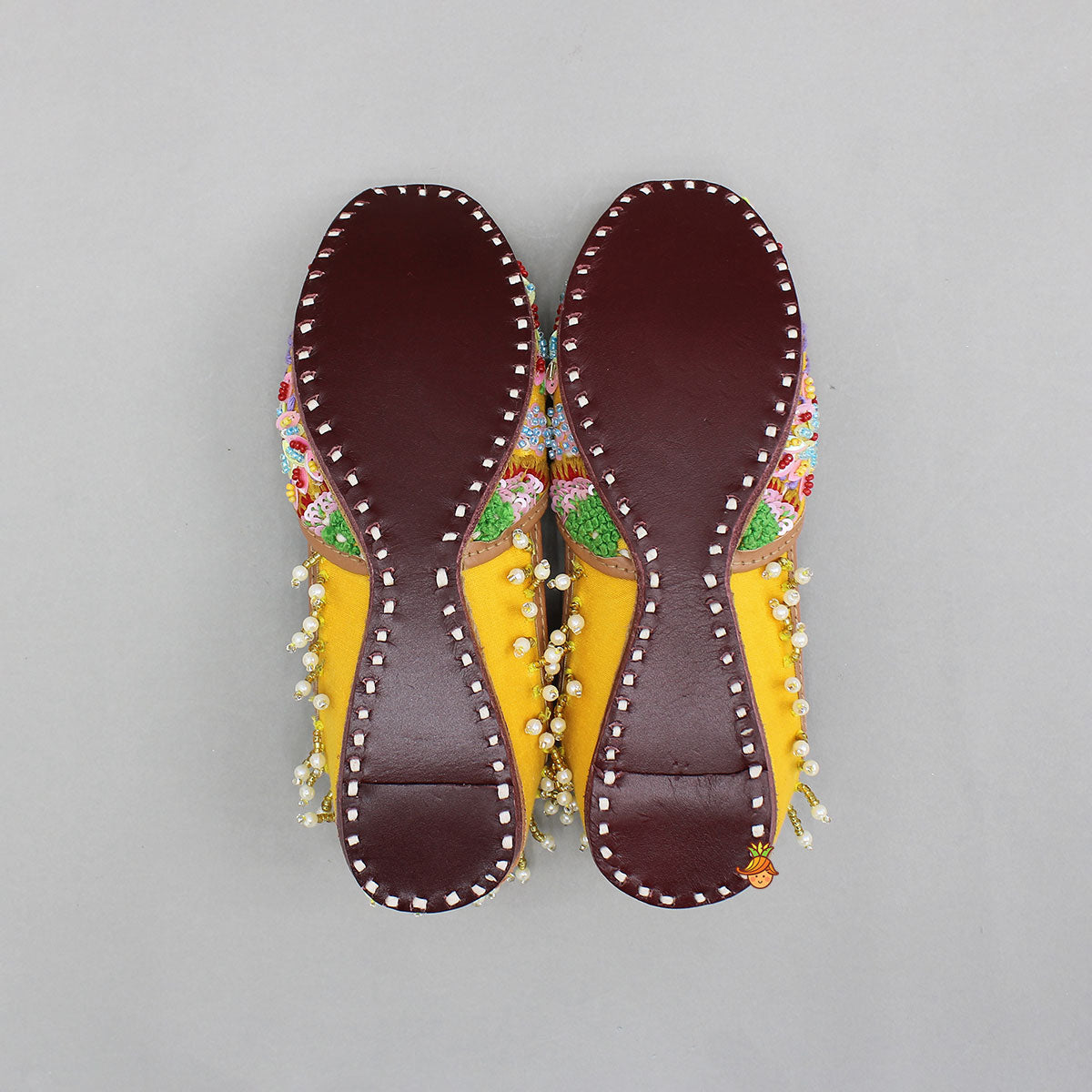 Embroidered Adorable Yellow Jutti
