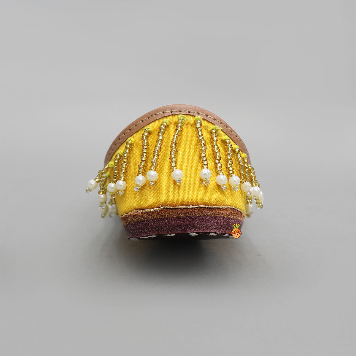 Embroidered Adorable Yellow Jutti