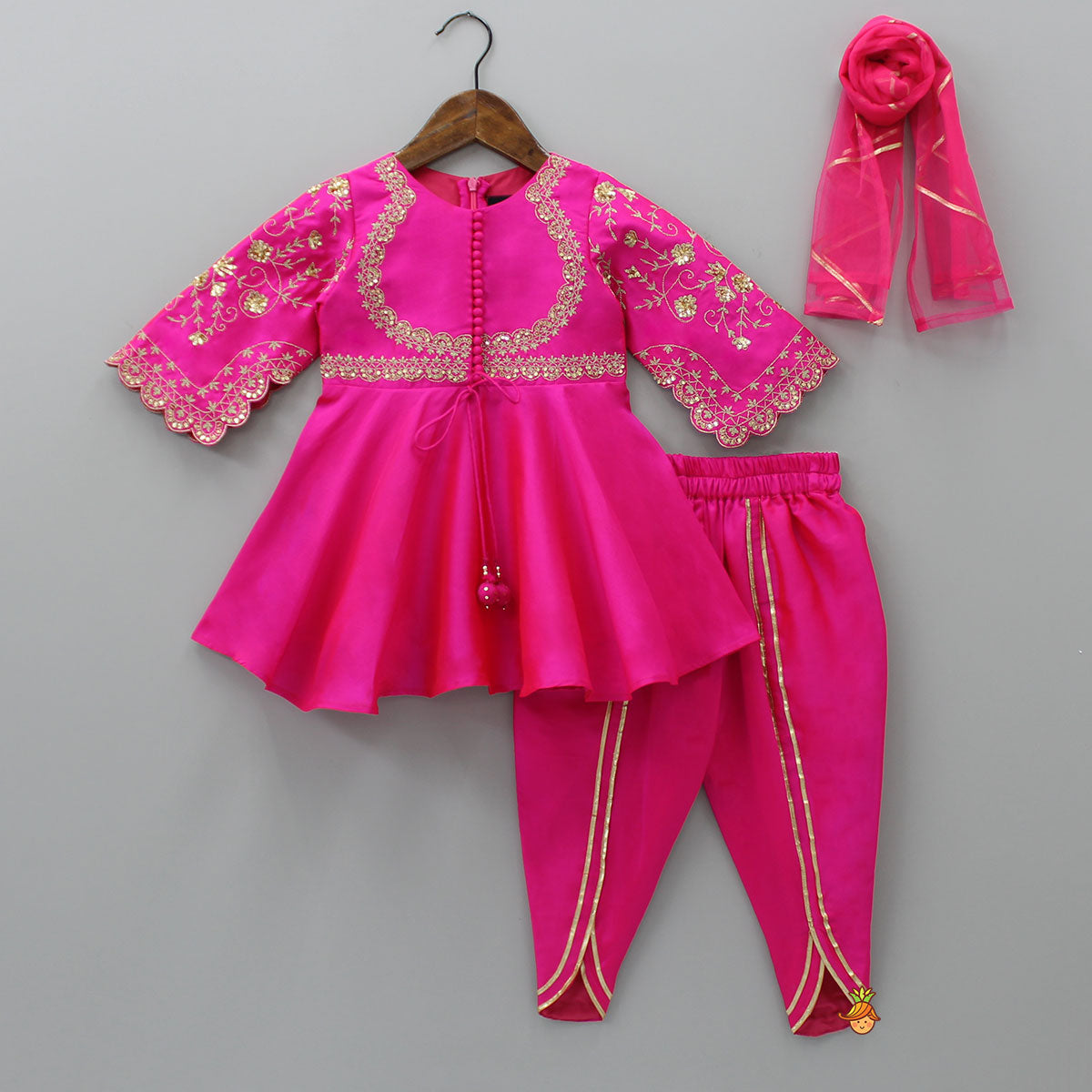 Potli Buttons Detail Front Open Pink Kurti And Dhoti With Net Dupatta