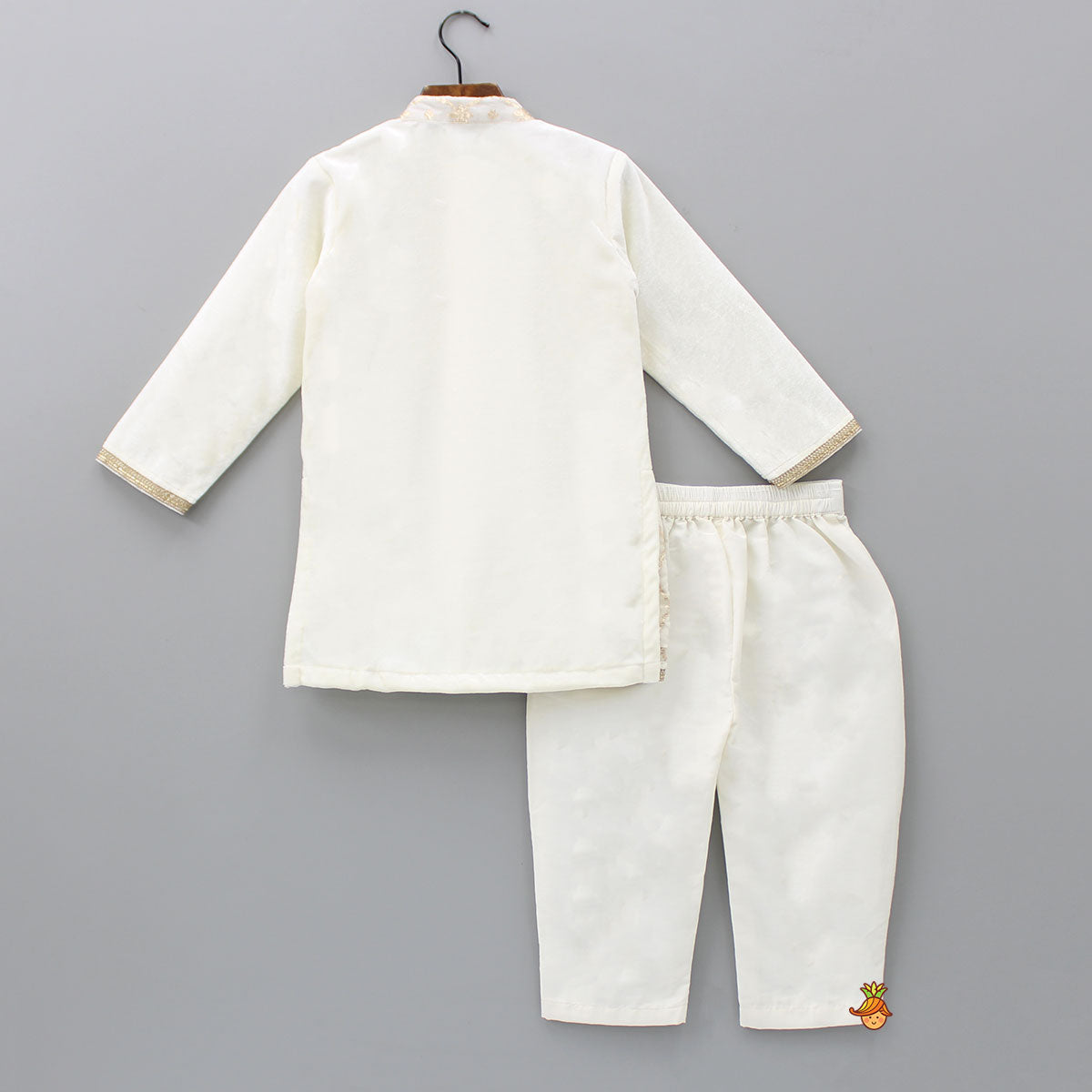 Attached Flap Off White Velvet Kurta And Pyjama