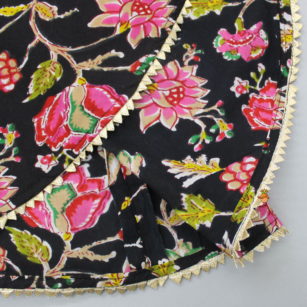 Yoke Gota Lace Detail Floral Printed Black Kurti And Sharara