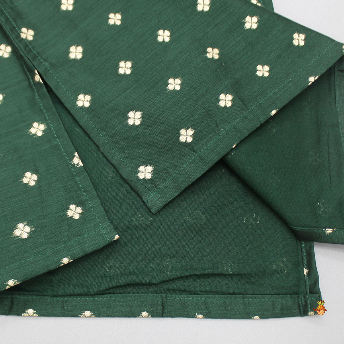 Pockets Detail Chanderi Embroidered Green Kurta And Pyjama