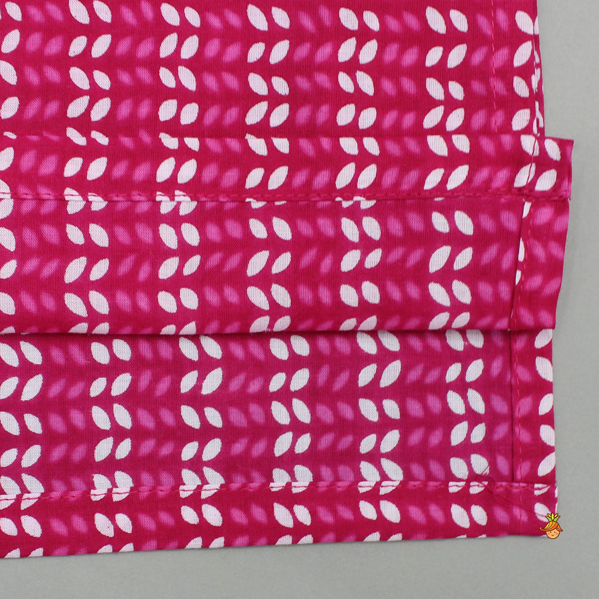 Lace Detail Front Placket Pink Printed Kurta And Pyjama