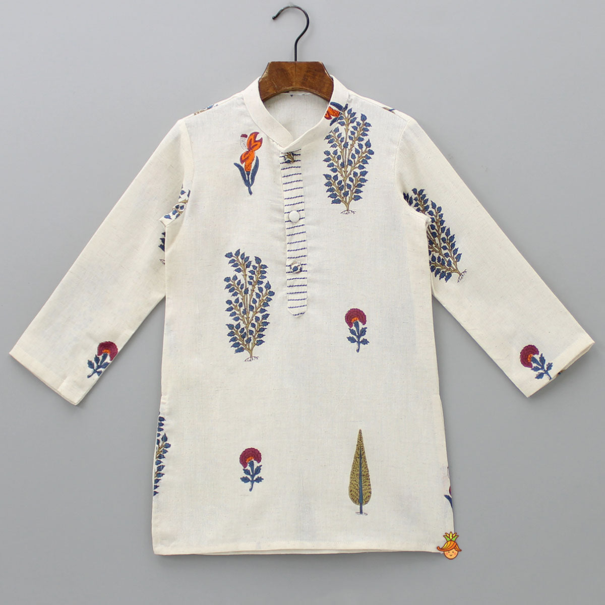 Mandarin Collar Kurta With Pocket Detail Jacket And Pyjama