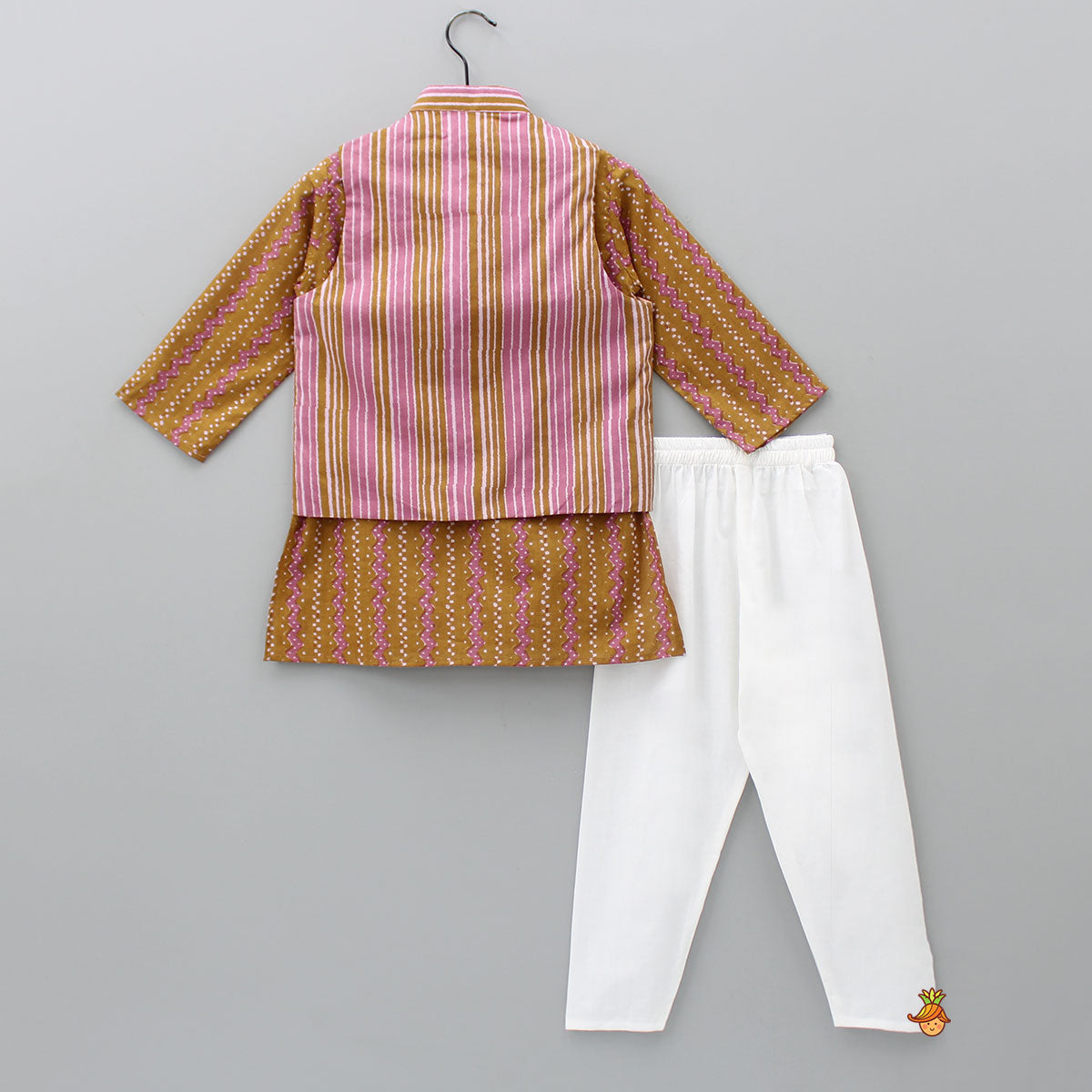 Ethnic Kurta With Striped Multicolour Jacket And Pyjama