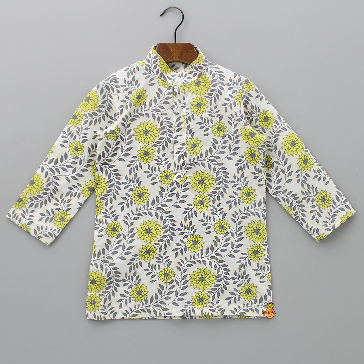 Multicolour Kurta With Pocket Detail Floral Jacket And Off White Pyjama