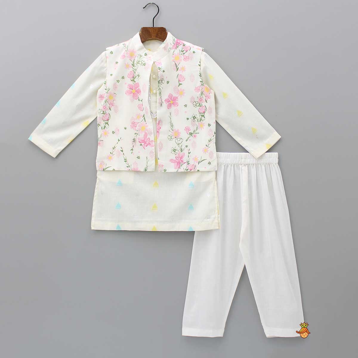Ethnic Ivory Kurta And Pyjama With Floral Printed Jacket