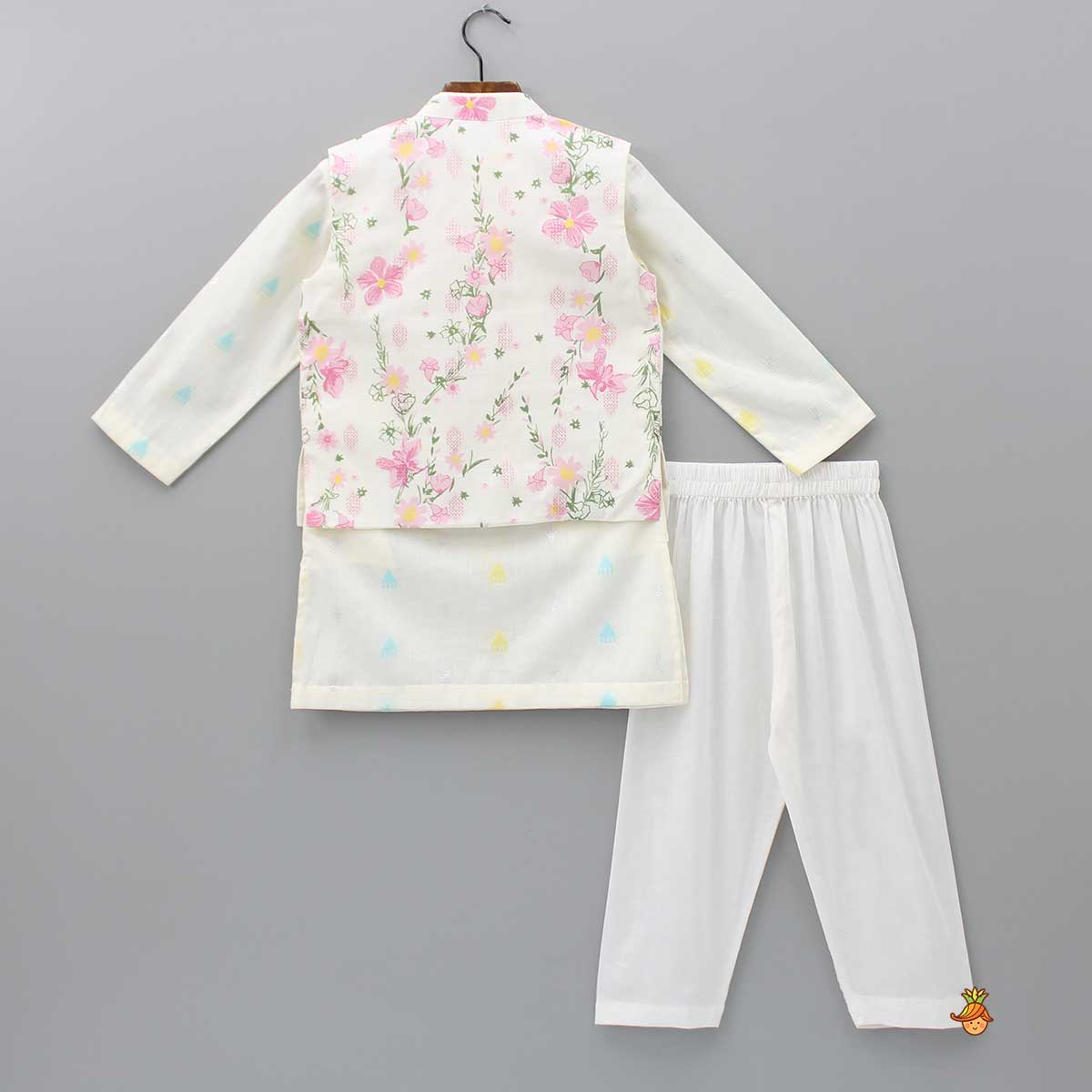Ethnic Ivory Kurta And Pyjama With Floral Printed Jacket