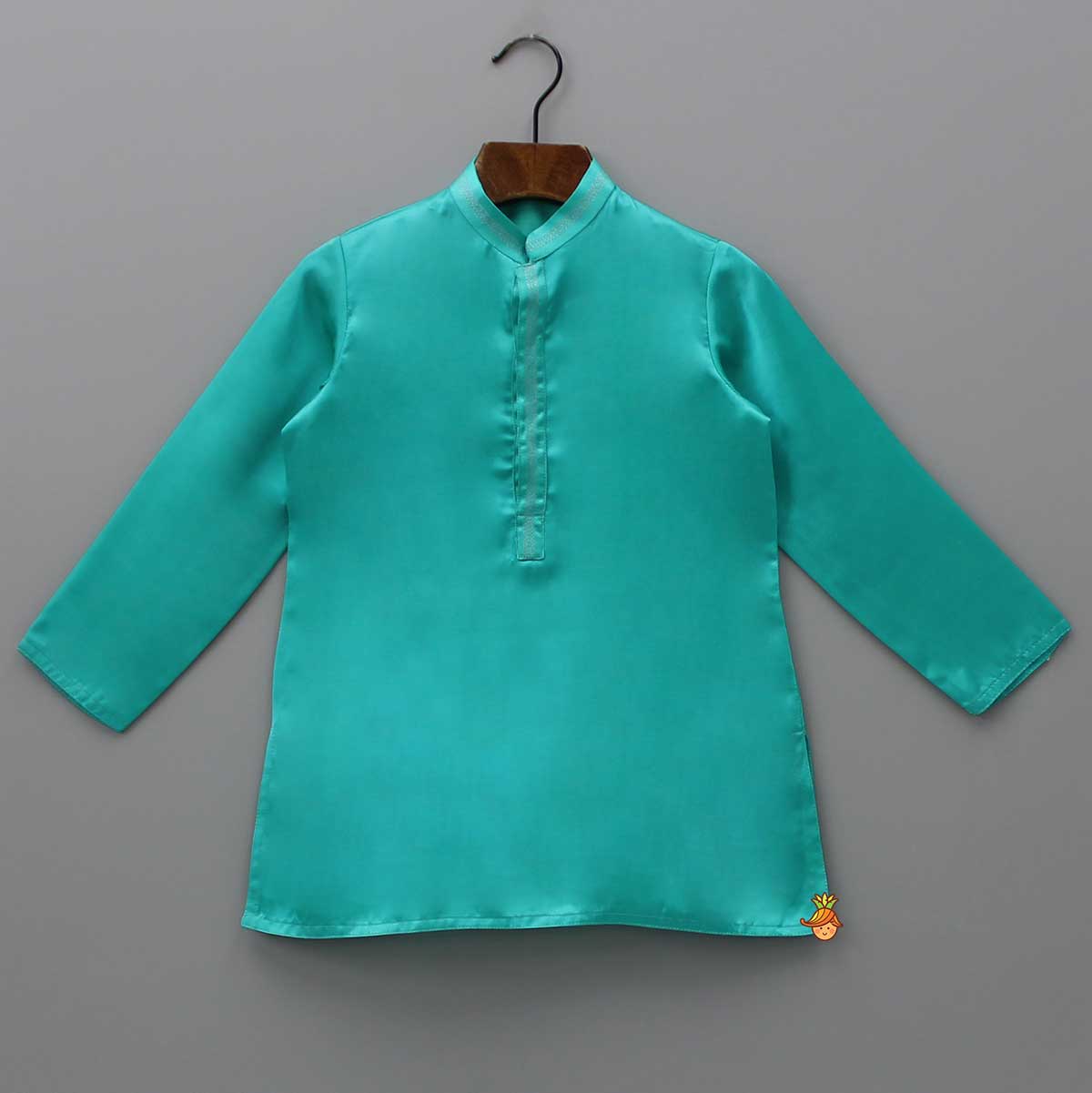 Green Kurta With An Embroidered Open Jacket And Pyjama