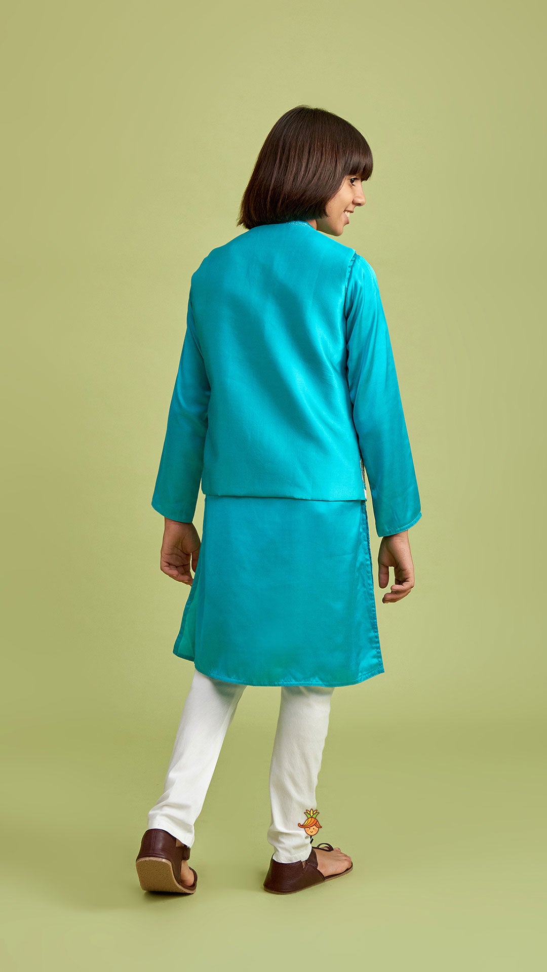 Green Kurta With Embroidered Open Jacket And Pyjama