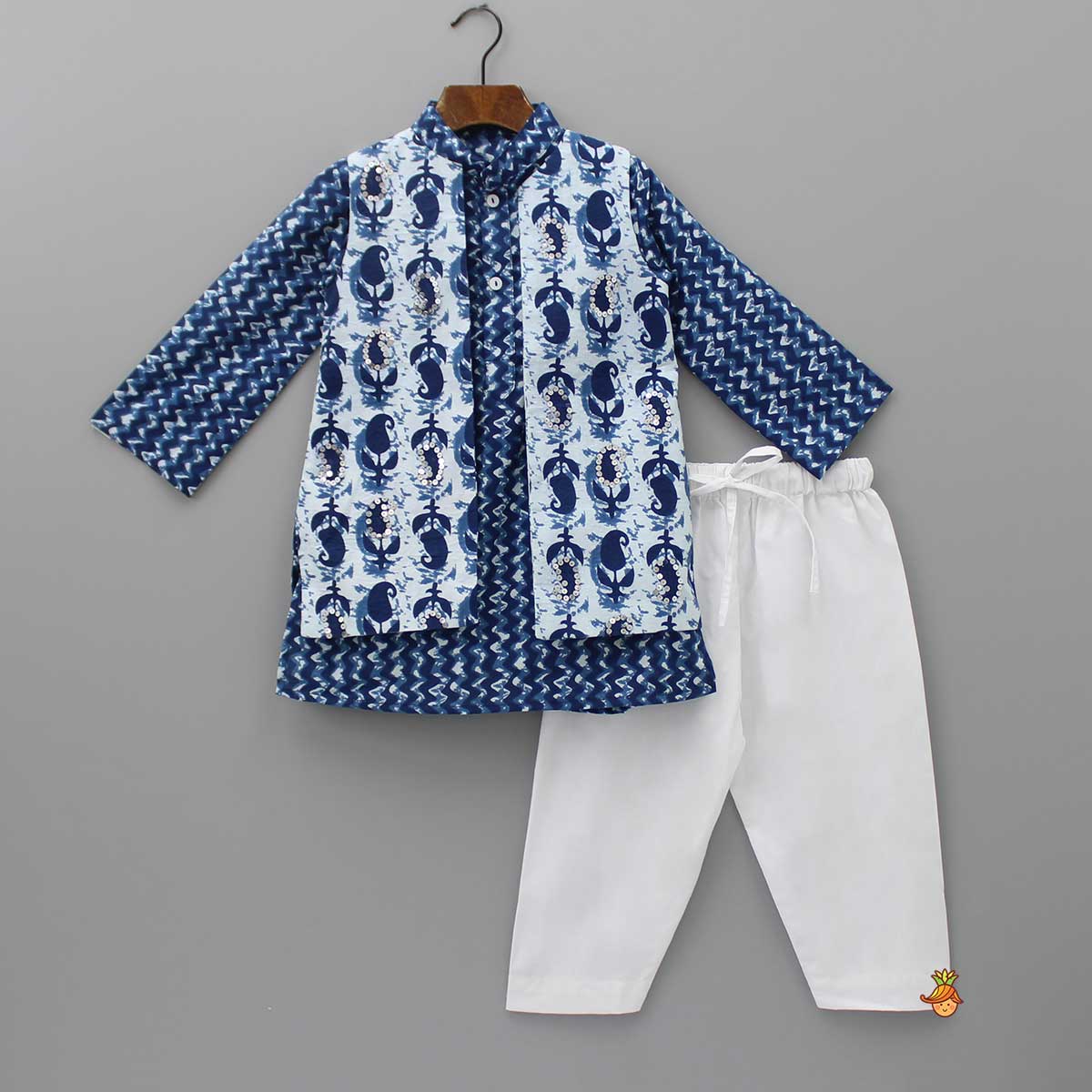 Chevron Printed Cotton Kurta And Jacket With Pyjama