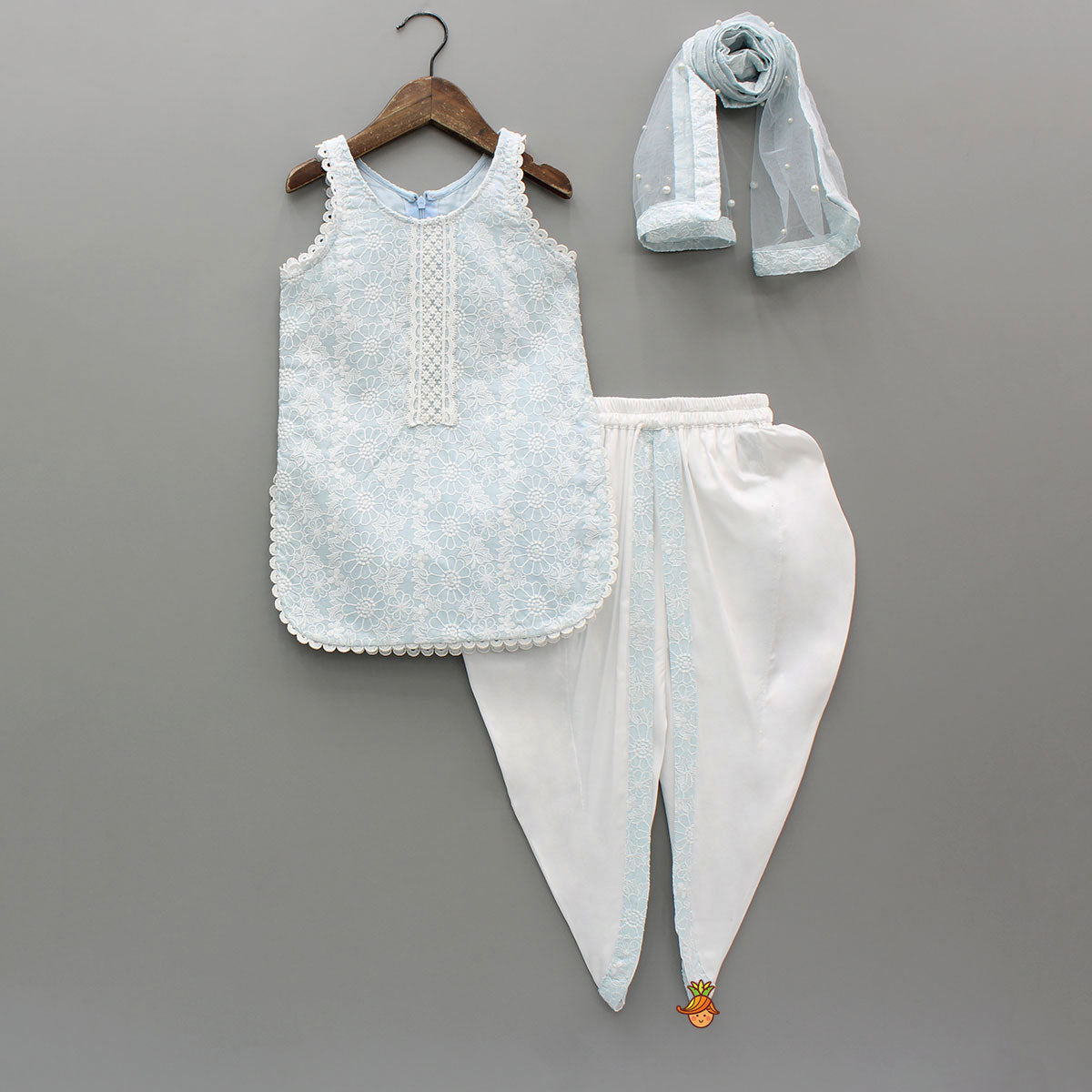 Thread Embroidered Kurti And Dhoti With Net Dupatta