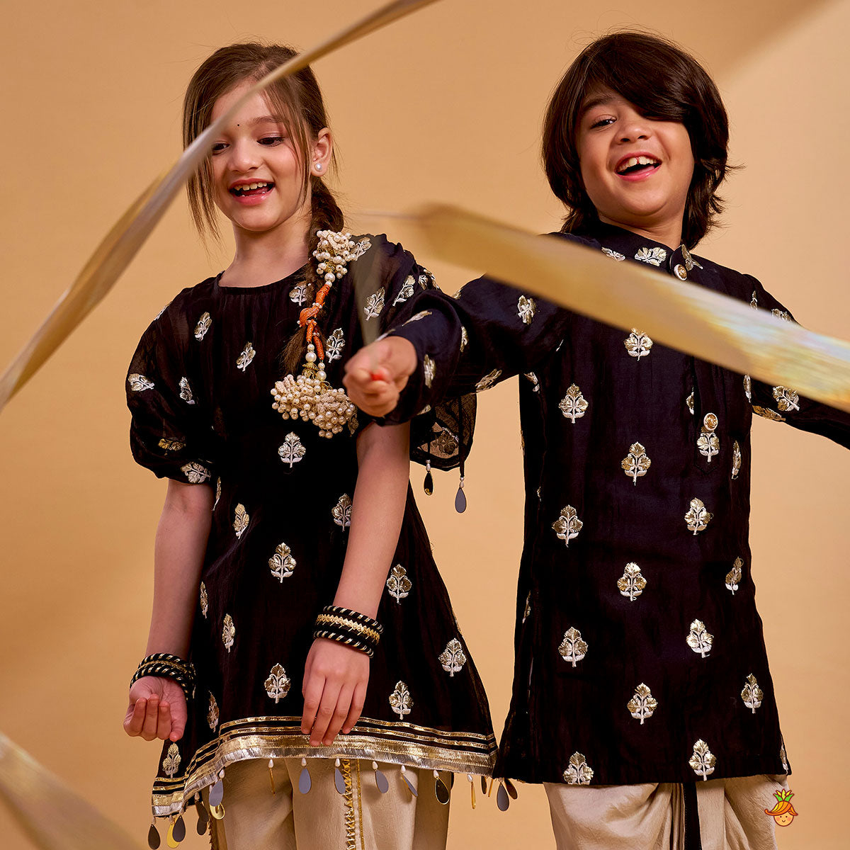 Embroidered Black Kurta And Beige Dhoti twinning model image 3