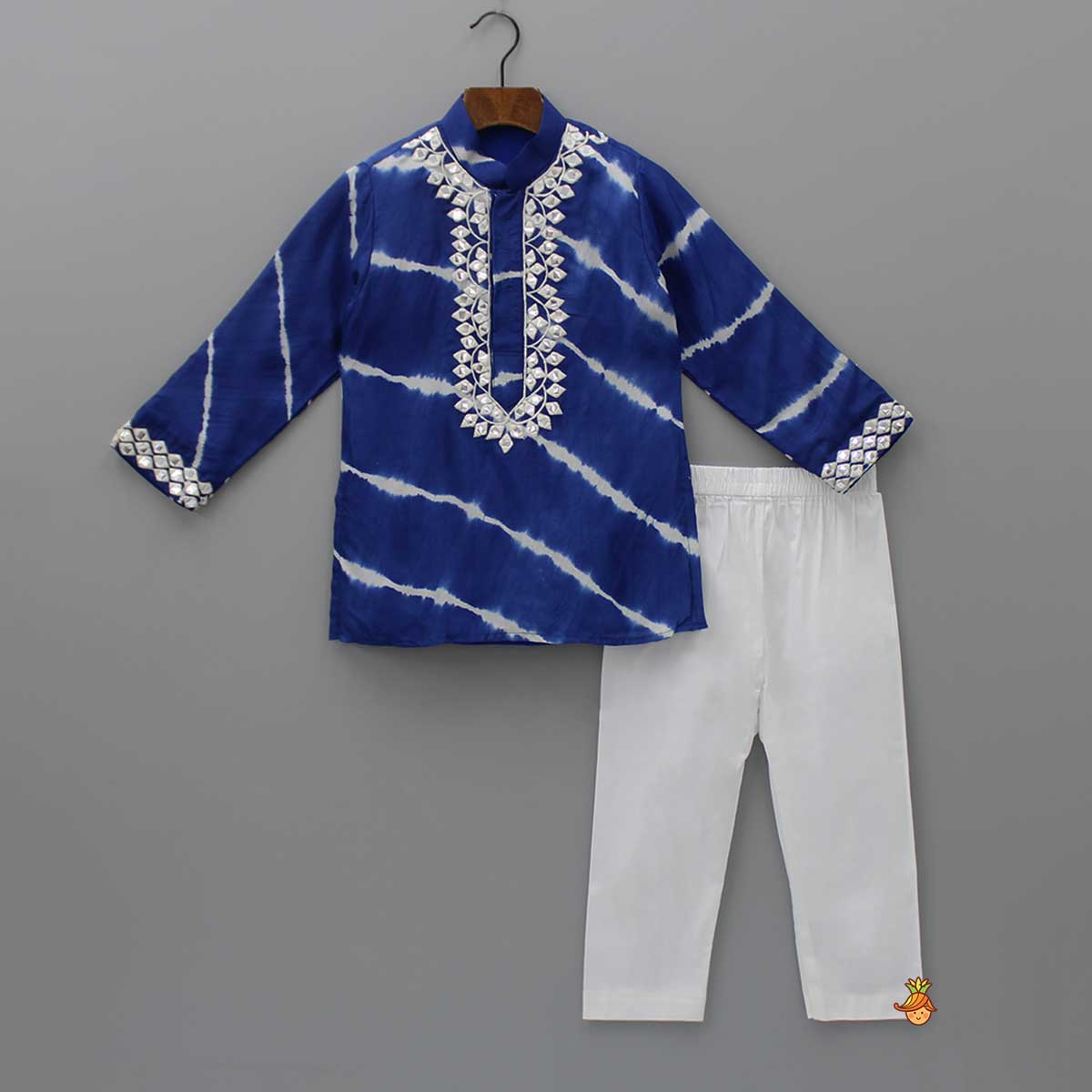 Blue Lehariya Striped Kurta With White Pyjama