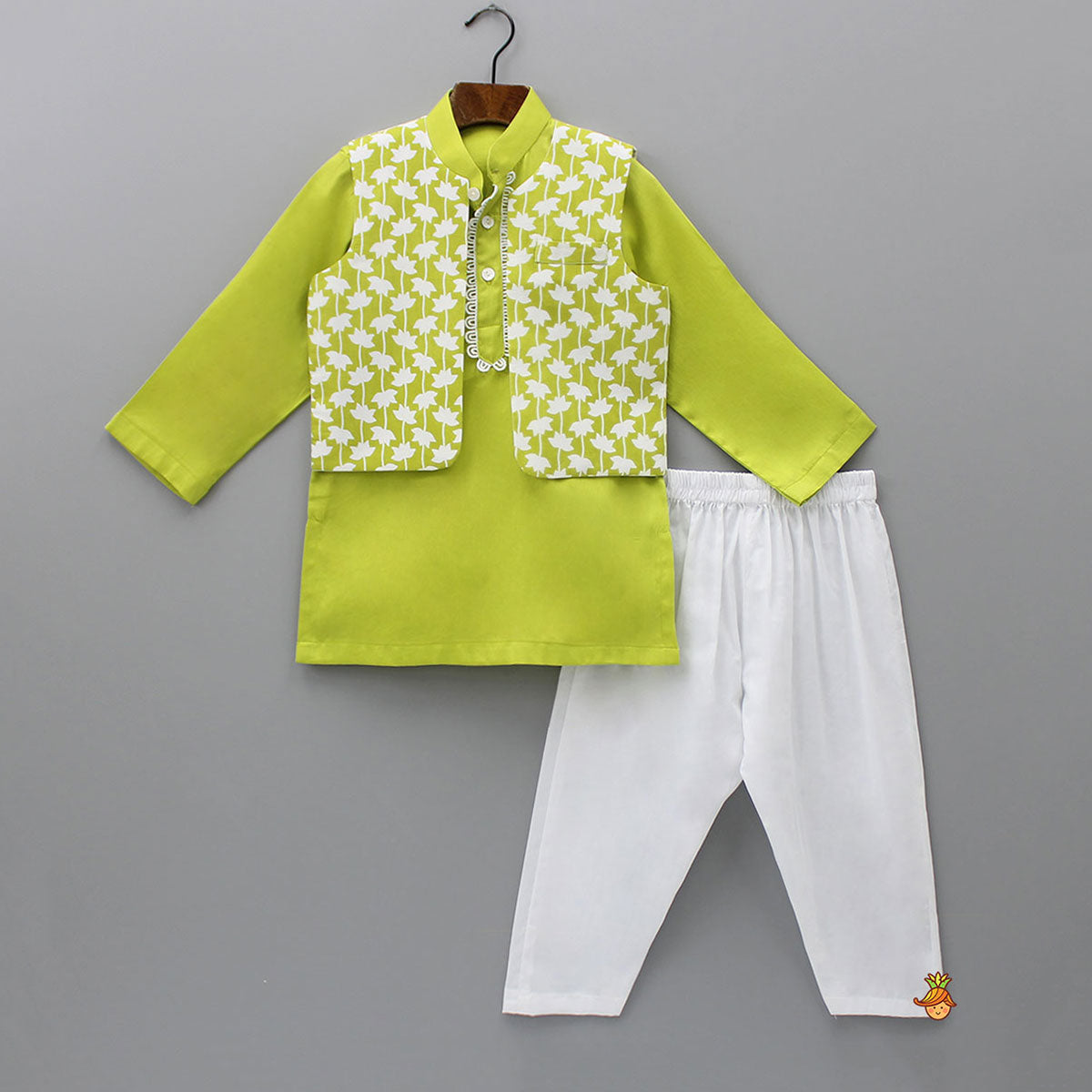 Green Kurta With Printed Front Open Jacket And Pyjama