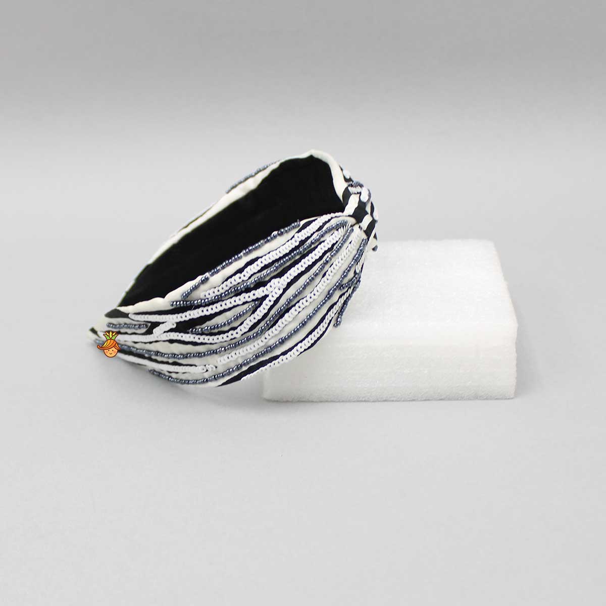 Black And White Embroidered Knot Detail Hair Band