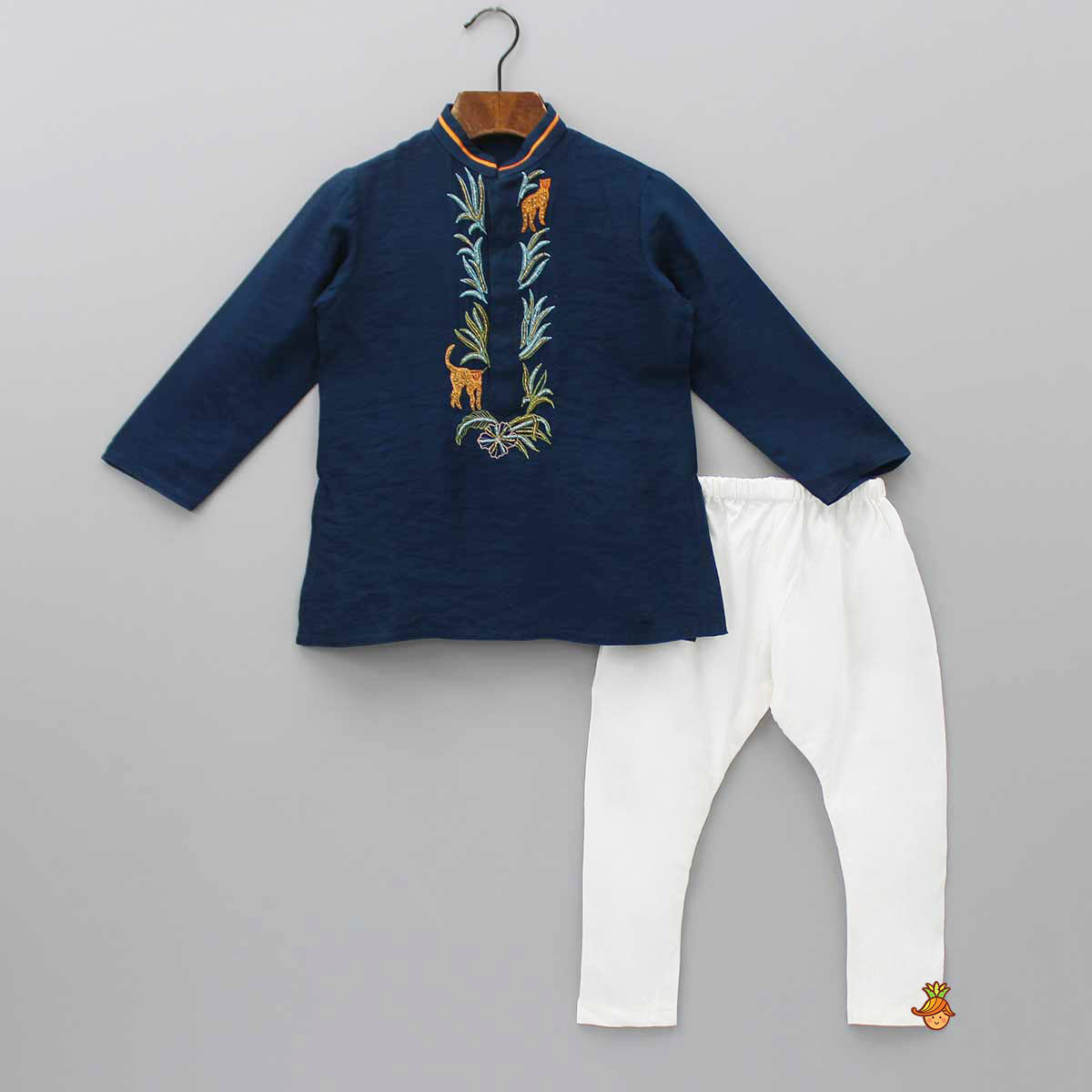 Blue Kurta With Animal Embroidery And Pyjama