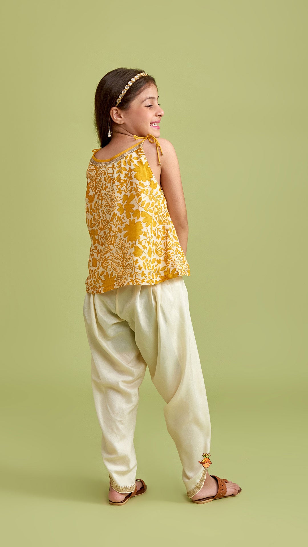 Tie Up Straps Floral Printed Top And Tulip Dhoti