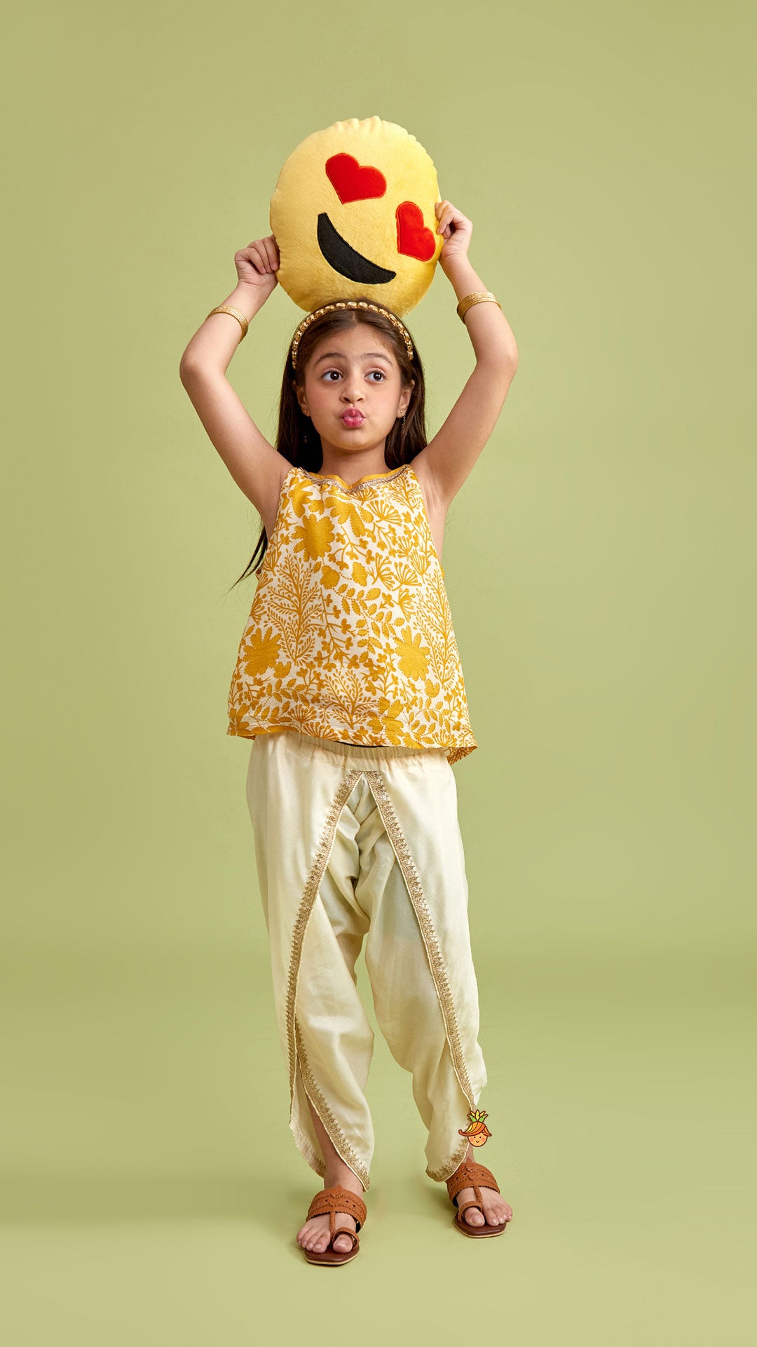 Tie Up Straps Floral Printed Top And Tulip Dhoti