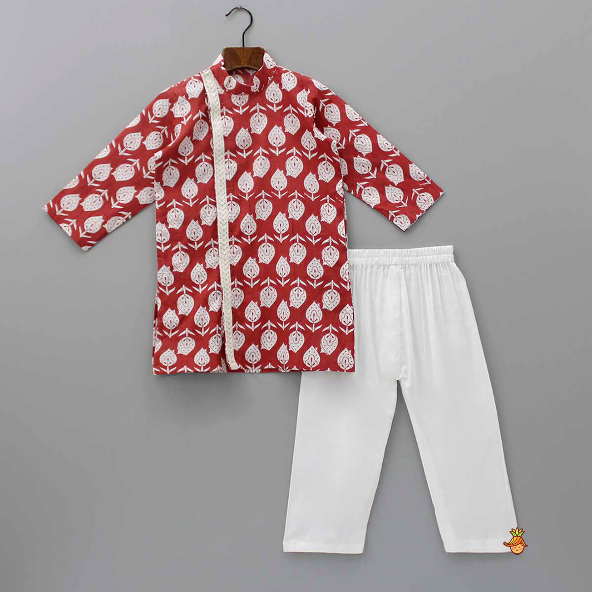 Stylish Printed Kurta And Pyjama