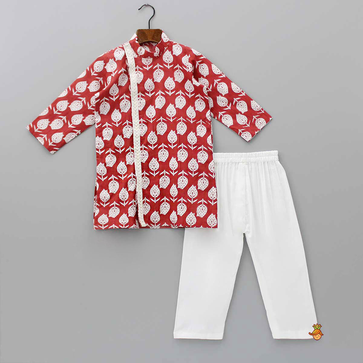 Stylish Printed Kurta And Pyjama