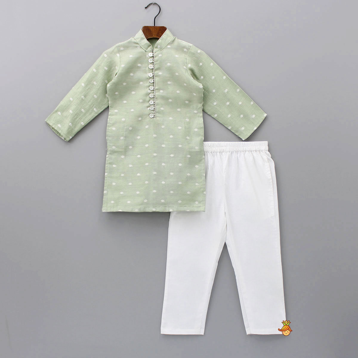 Butti Work Kurta And Pyjama