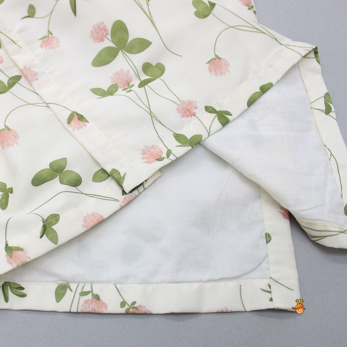 Floral Printed Kurta With Off White Pyjama