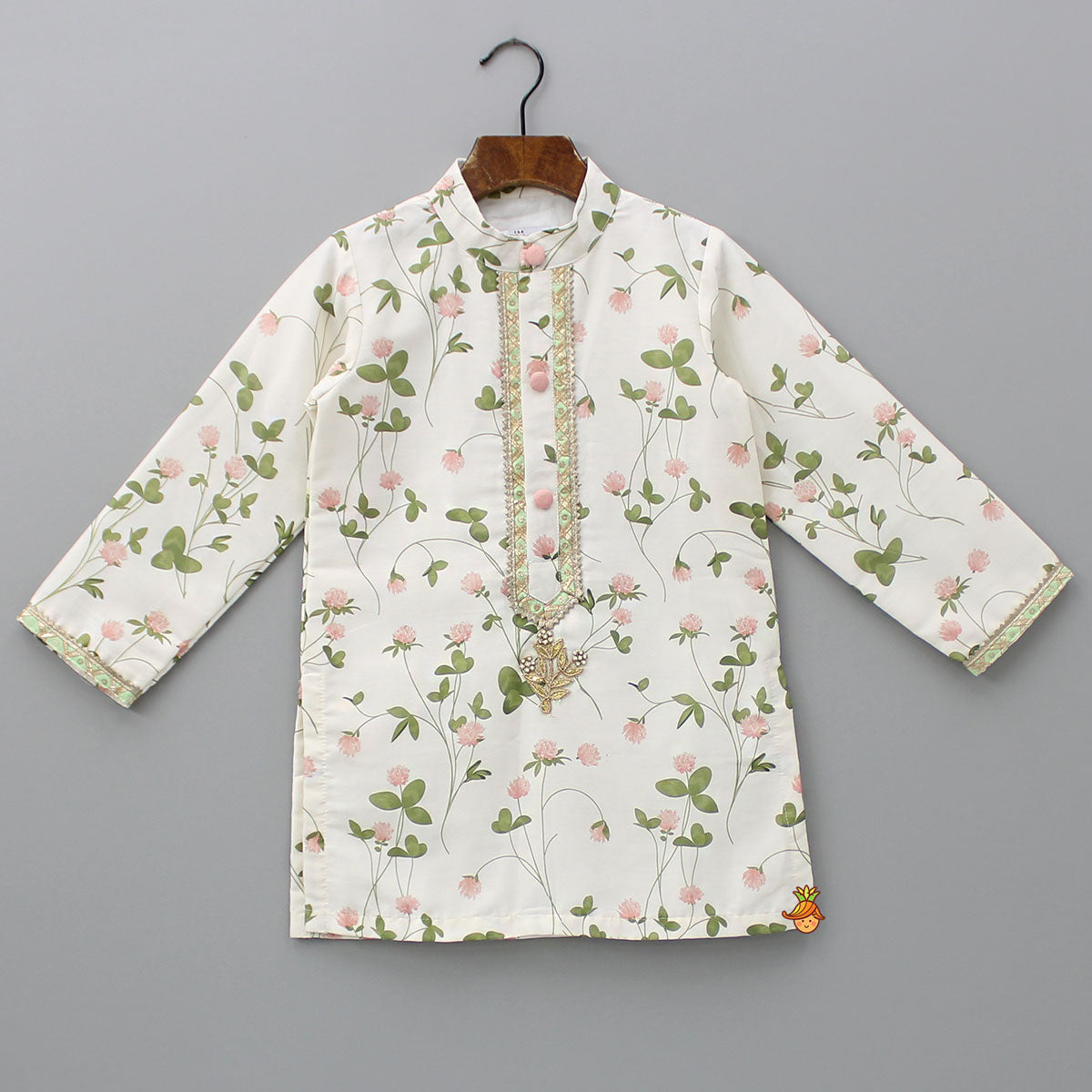 Floral Printed Kurta With Off White Pyjama