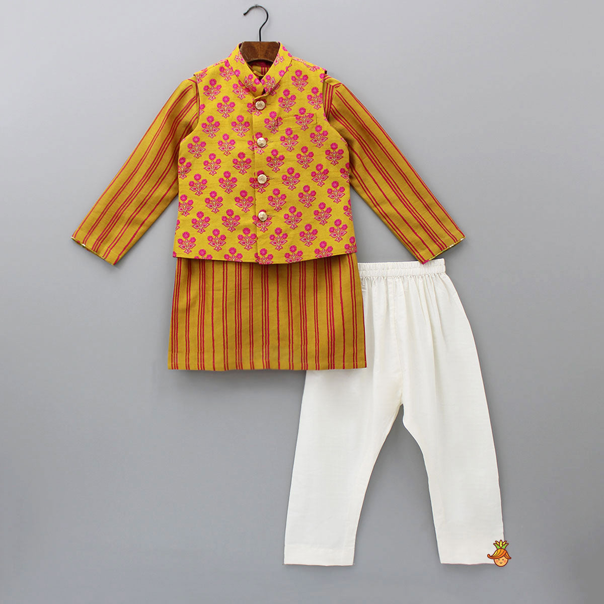 Stripe Printed Kurta With Jacket And Pyjama