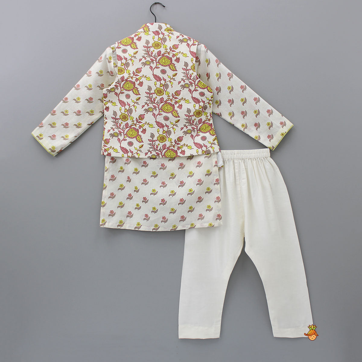 Floral Printed Kurta With Jacket And Pyjama