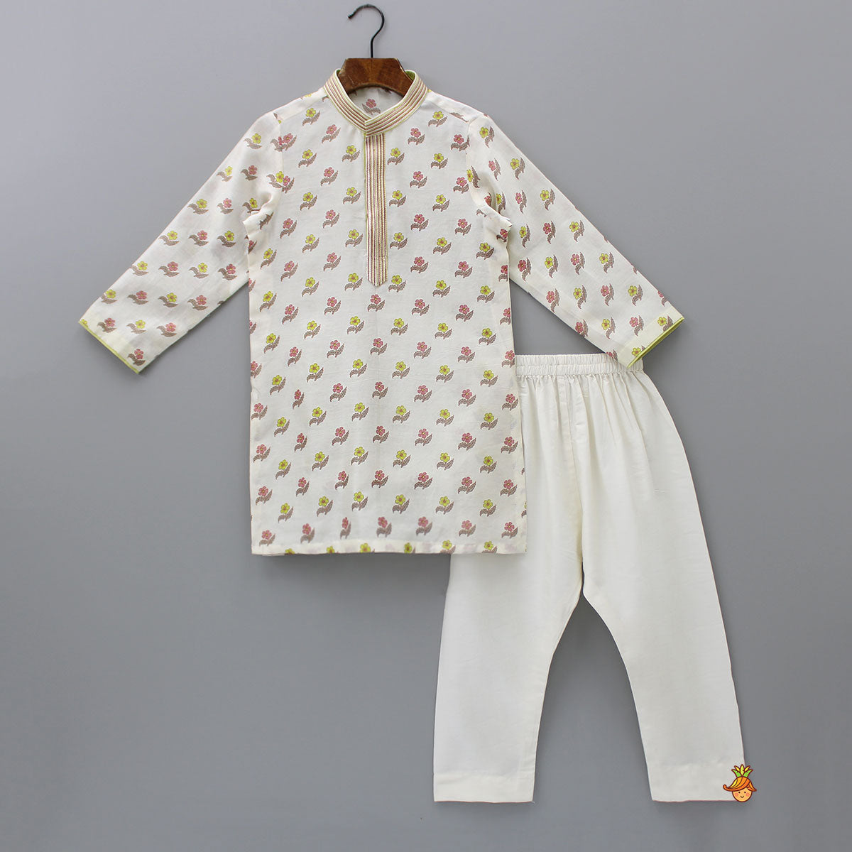 Floral Printed Kurta With Jacket And Pyjama