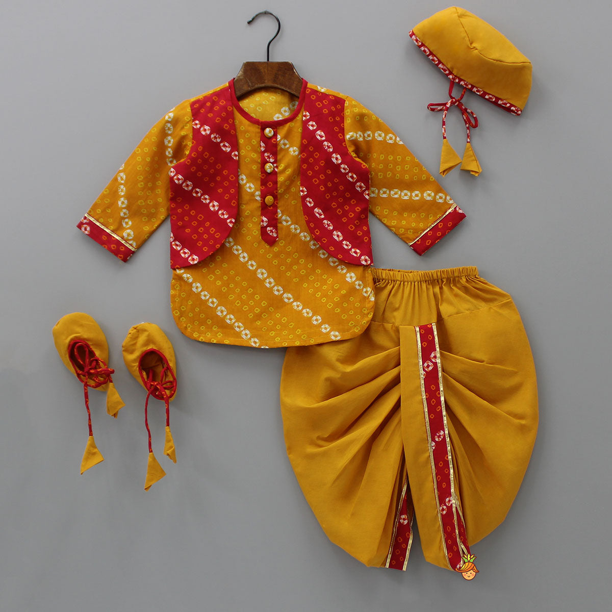 Bandhani Printed Kurta With Attached Jacket And Dhoti With Cap And Booties