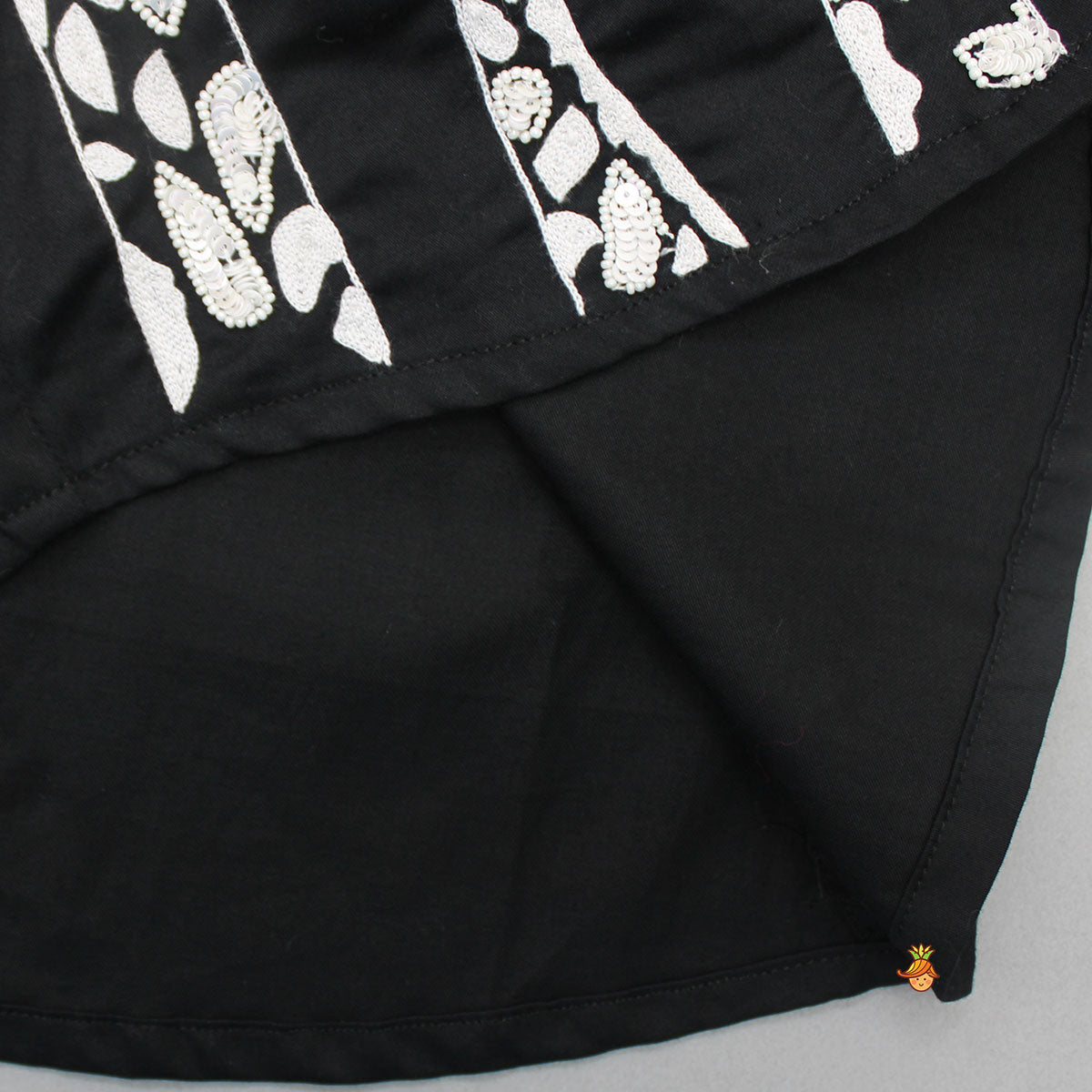 Animal Embroidered Black Shirt
