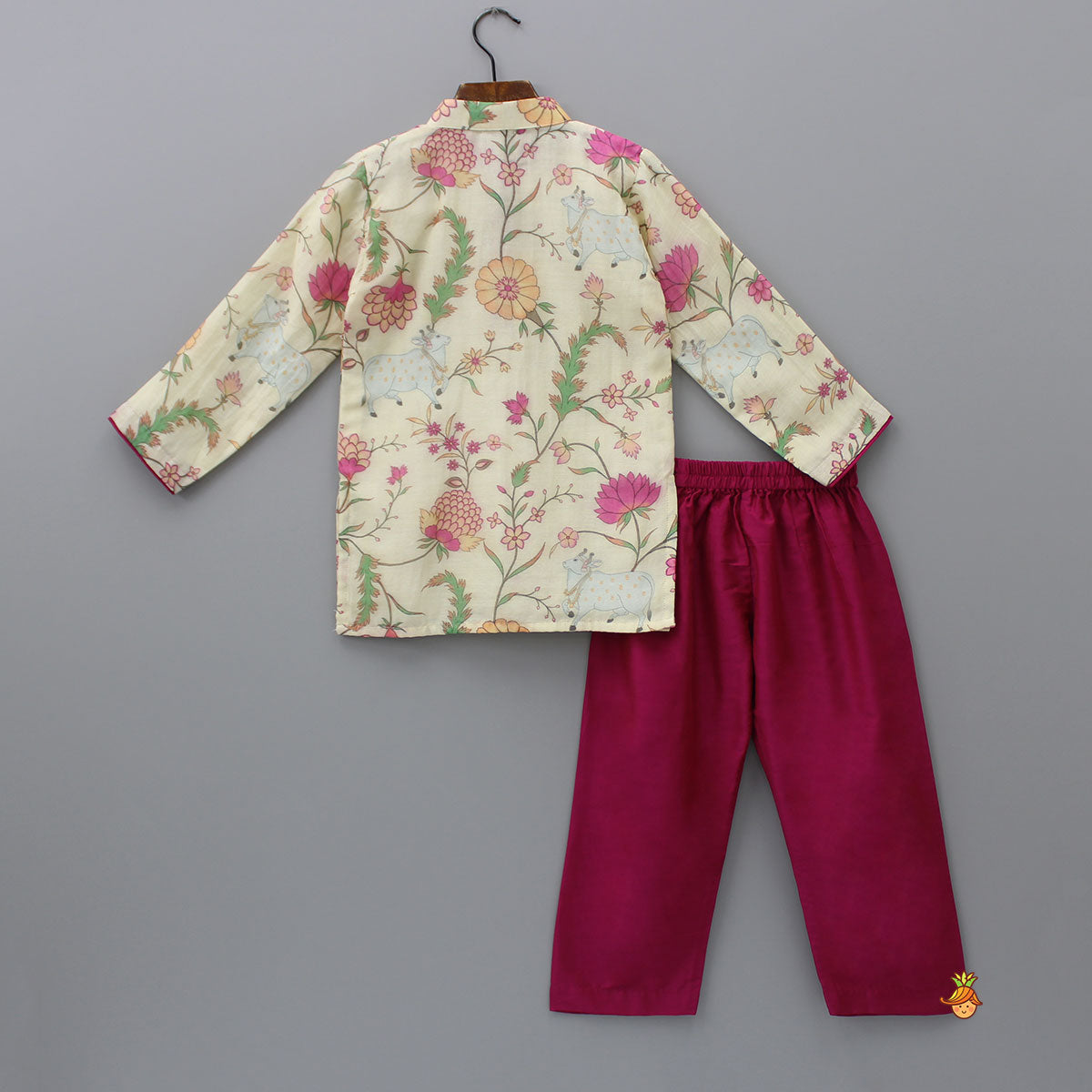 Animal And Floral Printed Kurta And Pyjama