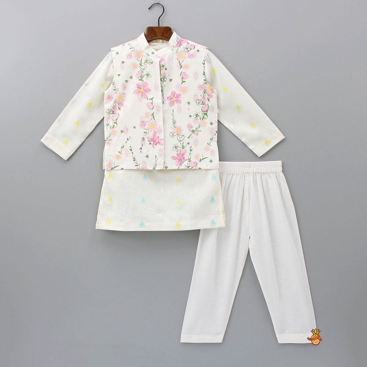 Ethnic Ivory Kurta And Pyjama With Floral Printed Jacket