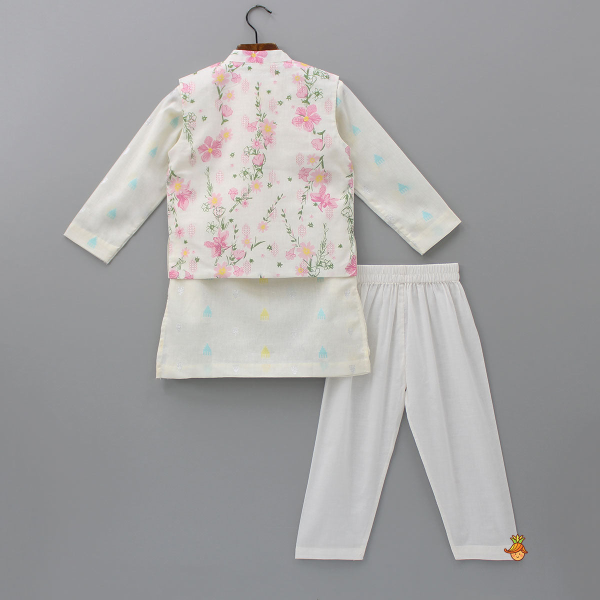 Ethnic Ivory Kurta And Pyjama With Floral Printed Jacket