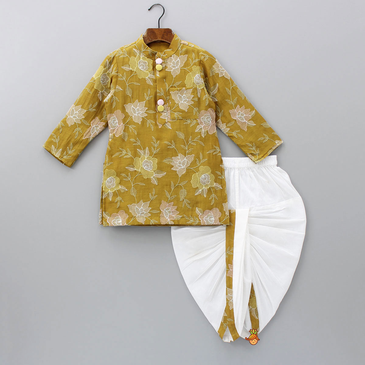 Thread Embroidered Kurta With Dhoti