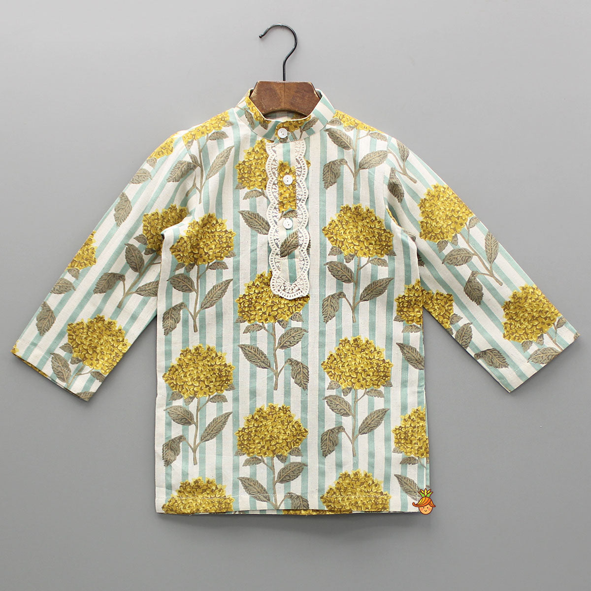 Floral Printed Kurta With Pyjama