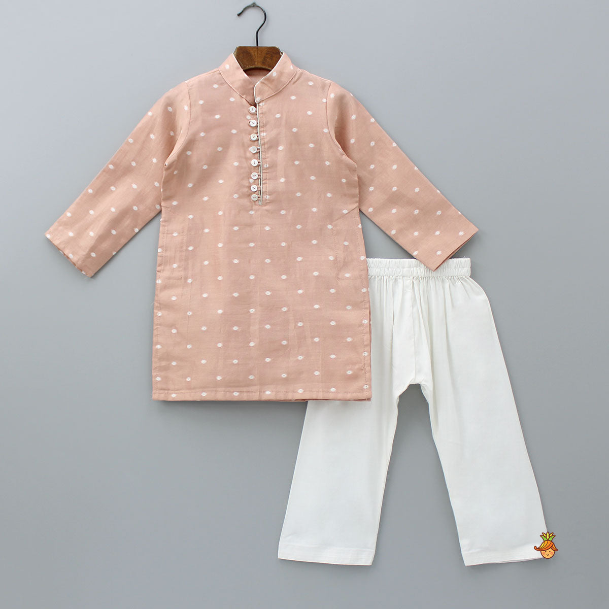 Butti Work Peach Kurta And Pyjama