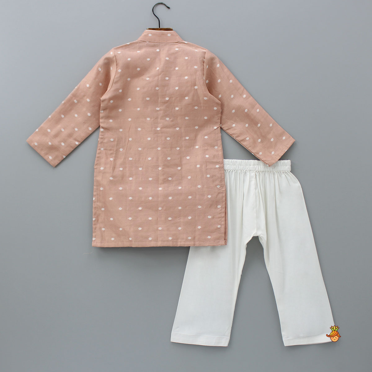 Butti Work Peach Kurta And Pyjama