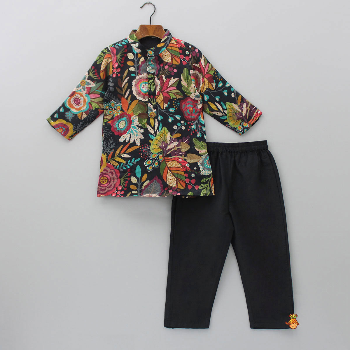 Multicolour Floral Printed Kurta And Black Pyjama