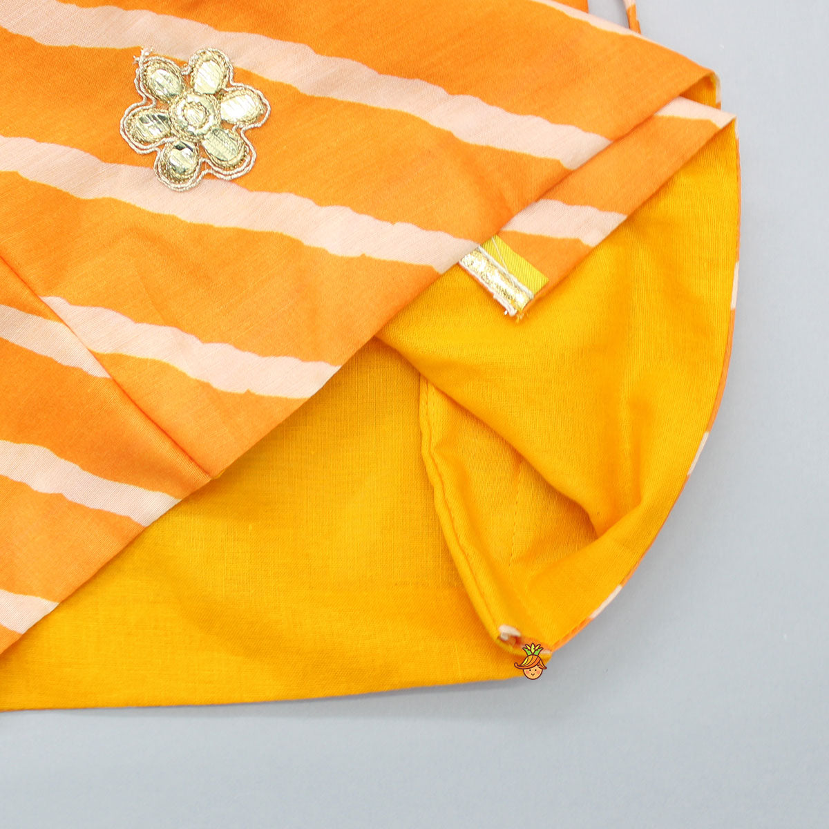 Leheriya Printed Angarkha Style Orange Kurta And Dhoti With Mukut