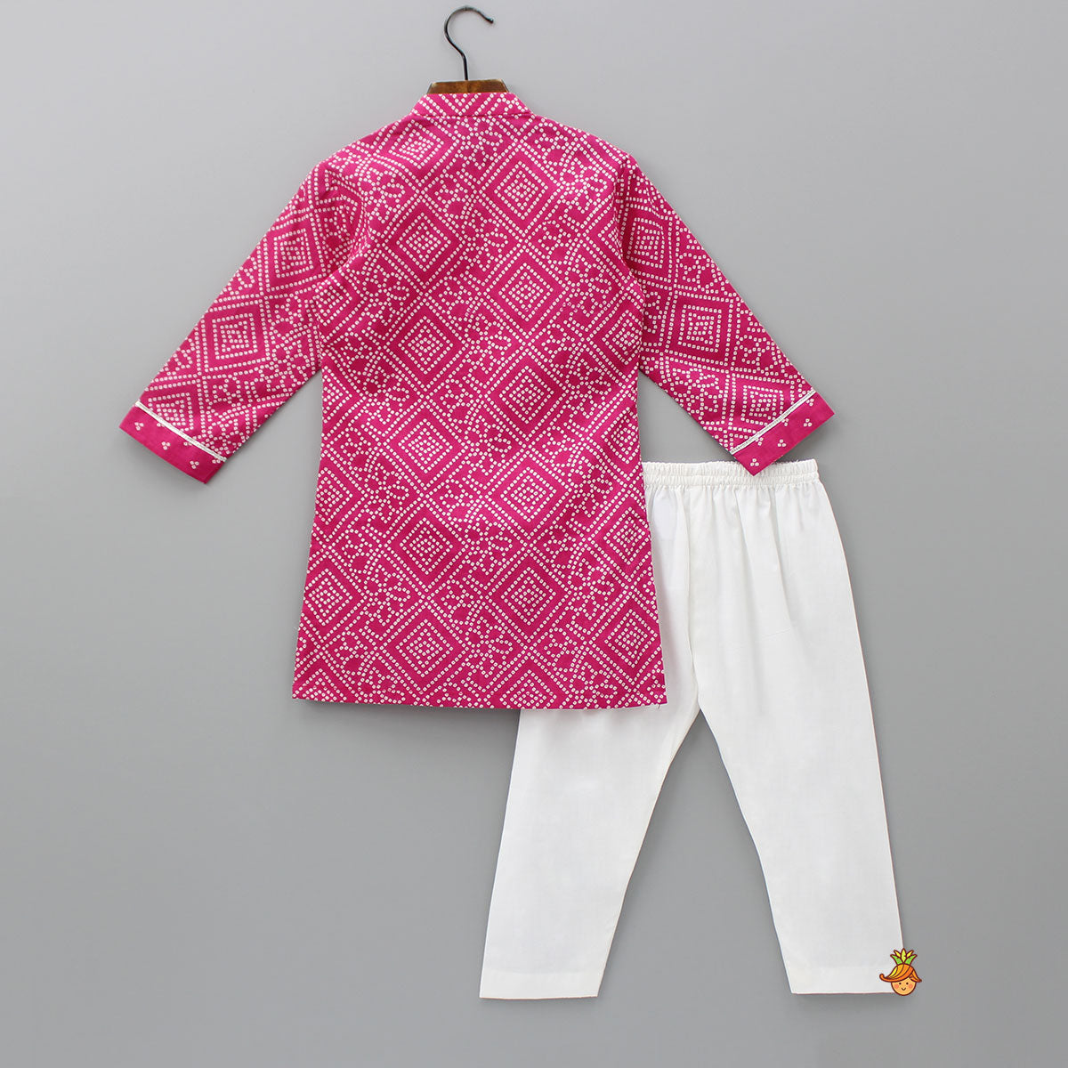 Pink Bandhani Printed Kurta And Pyjama