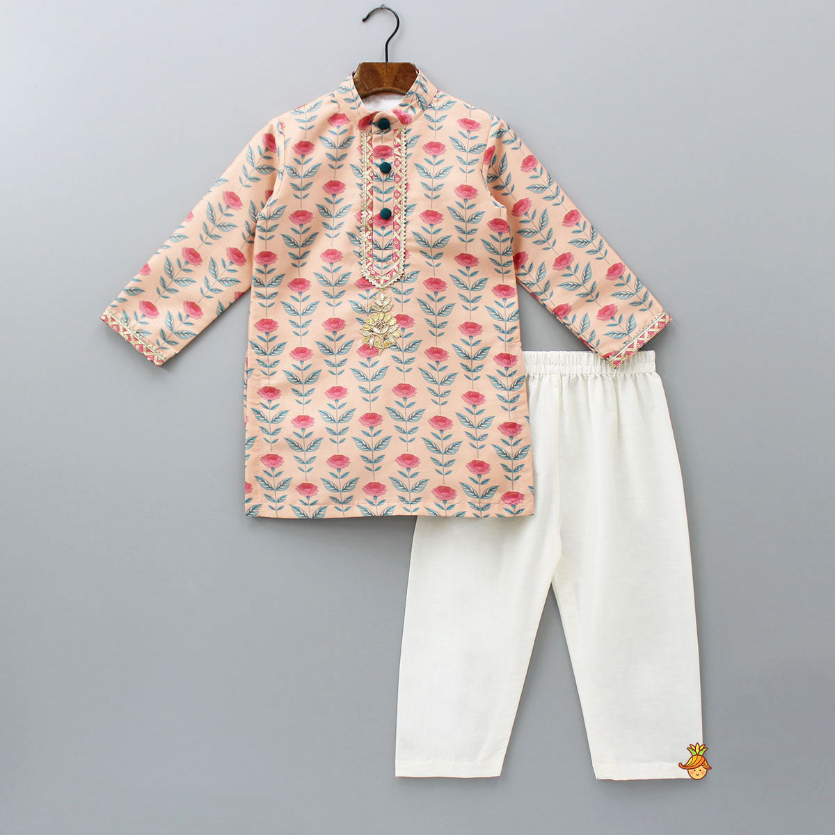 Peach Floral Printed Kurta With Pyjama