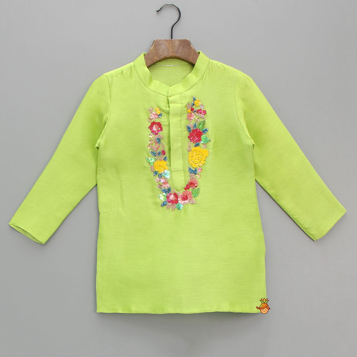 Floral Embroidered Green Kurta And Matching Pyjama