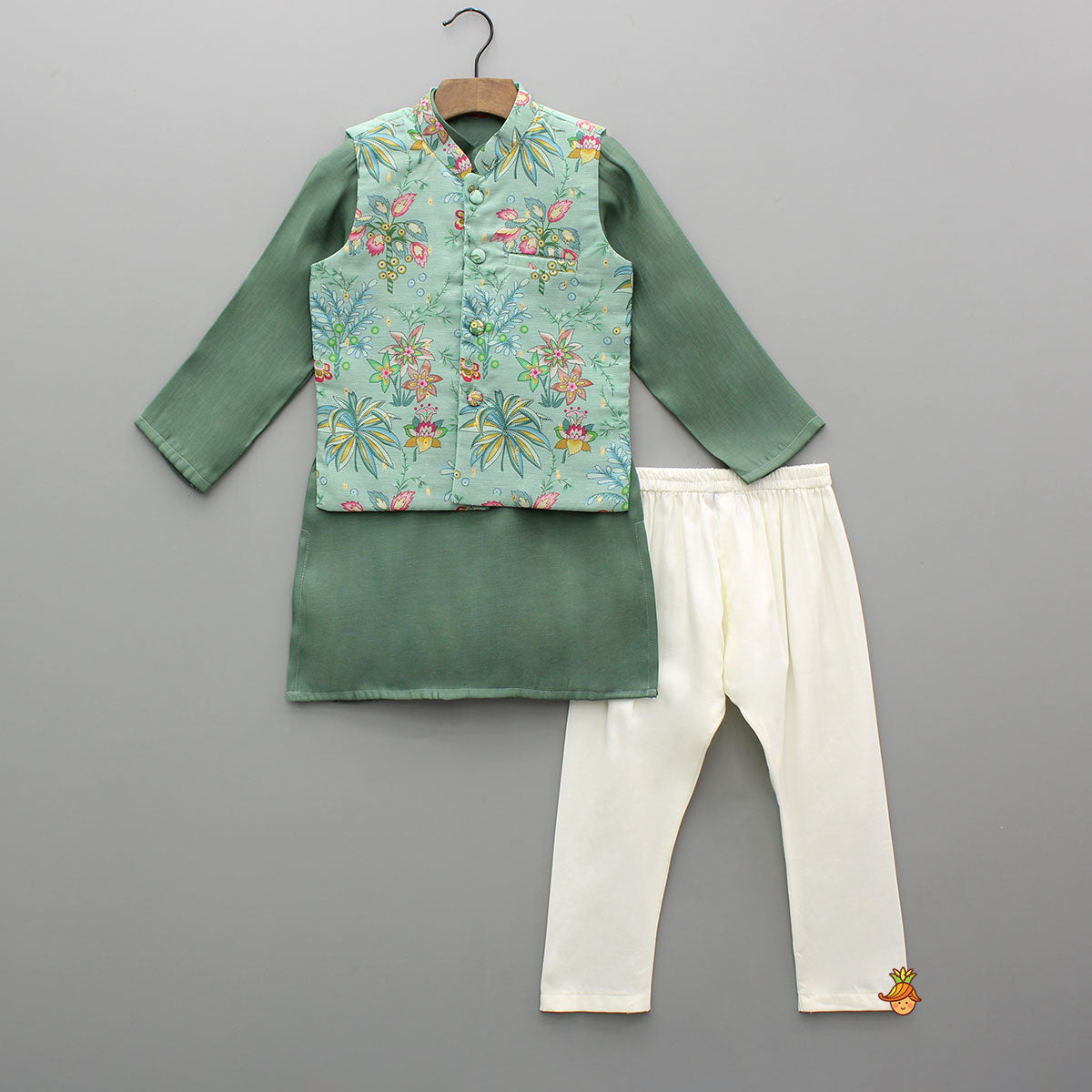 Green Kurta With Printed Jacket And Pyjama