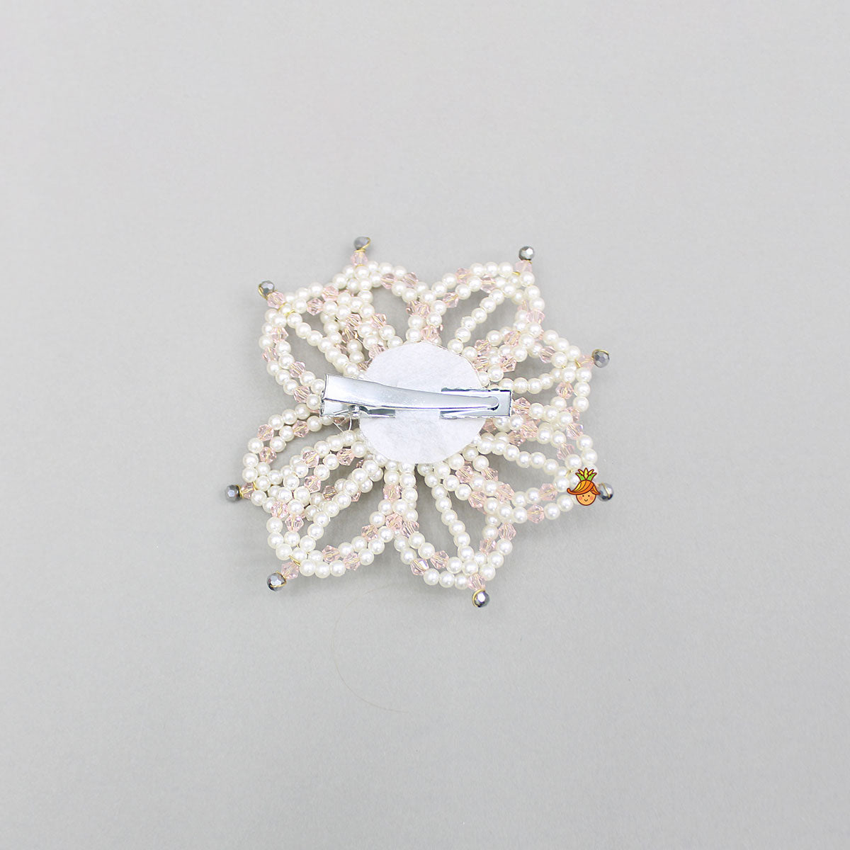 Pearl Flower Design And Studded Hairclip