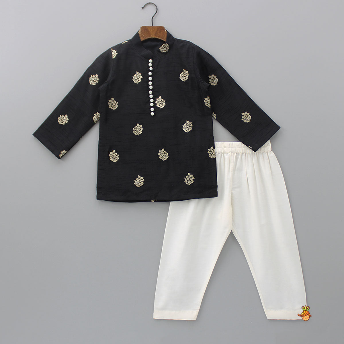 Black Embroidered Kurta With Pyjama